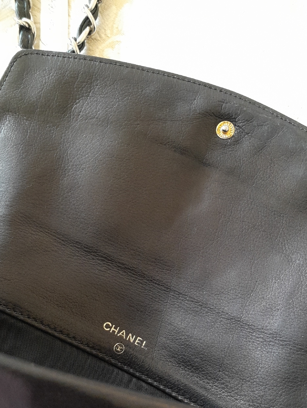 Authentic  Vintage Chanel Caviar Clutch or Wallet On Chain with Gold CC Zipper! - Picture 4 of 16